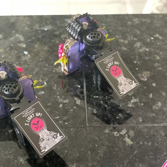 Bath & Body Works Halloween Wallflowers - Picture 4 of 6